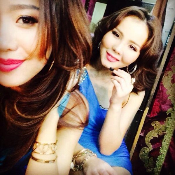 Дуучин А.Хишигдалайн сүүлийн үеийн зурагнаас